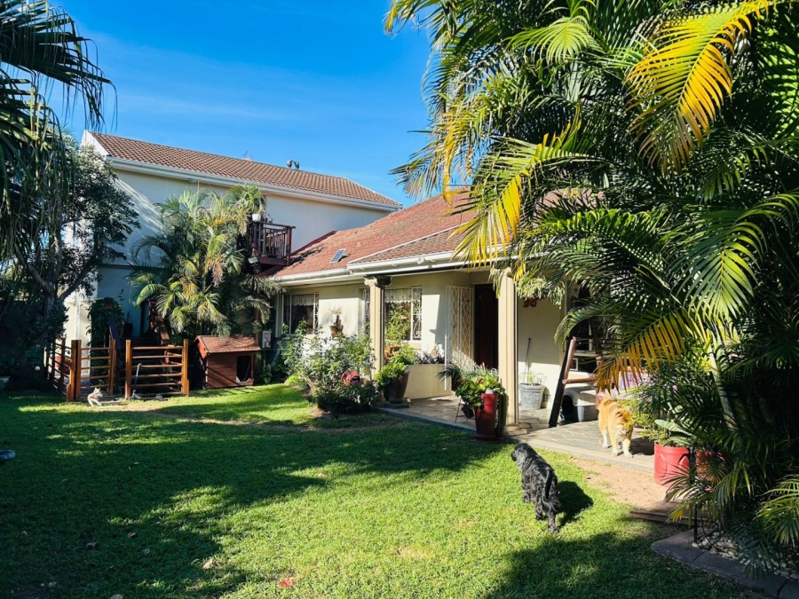 4 Bedroom Property for Sale in Beacon Bay Eastern Cape